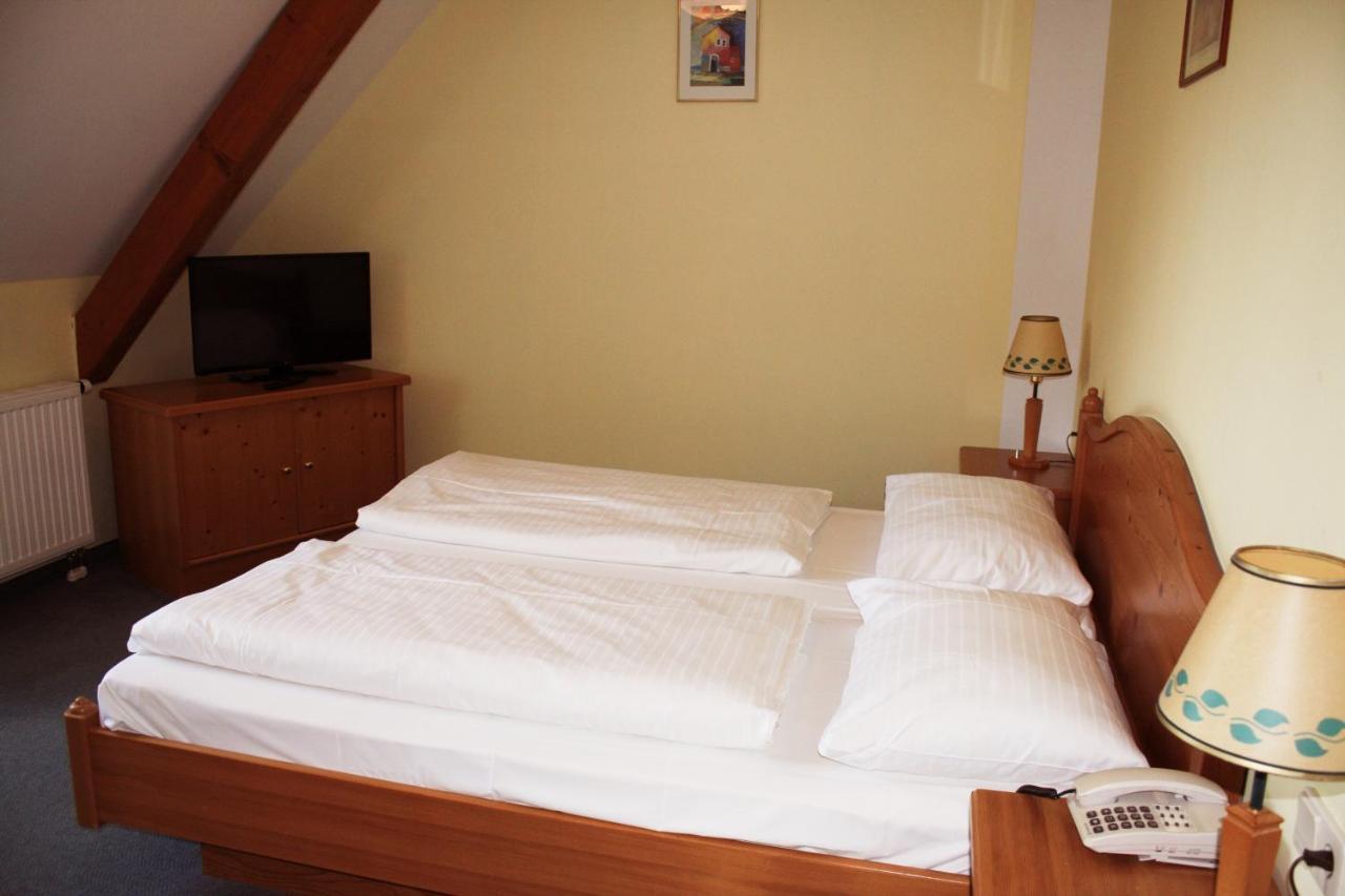Hotel Garni am Seggauberg Leibnitz Bagian luar foto